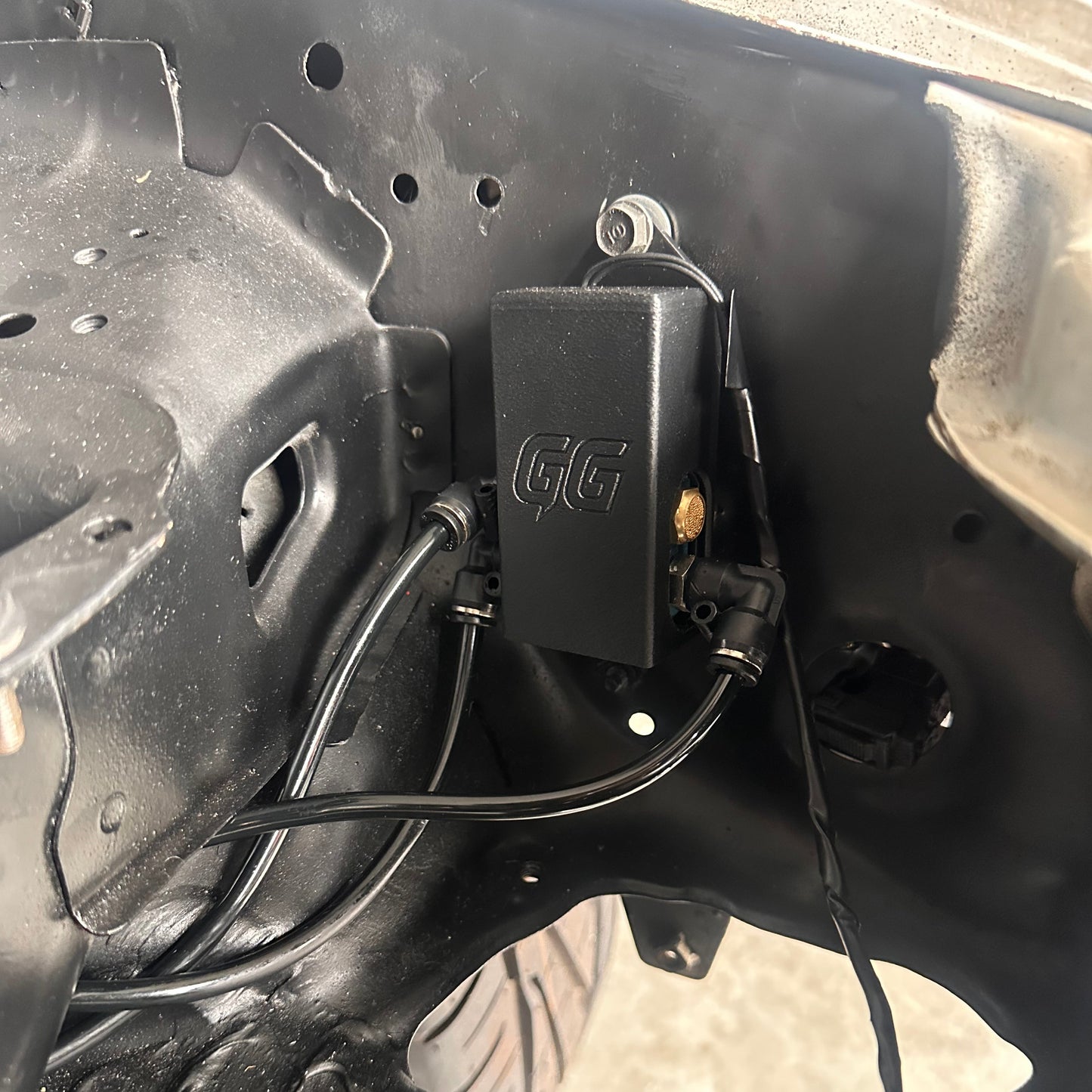 The Gatekeeper – MAC 4-Port Mount
